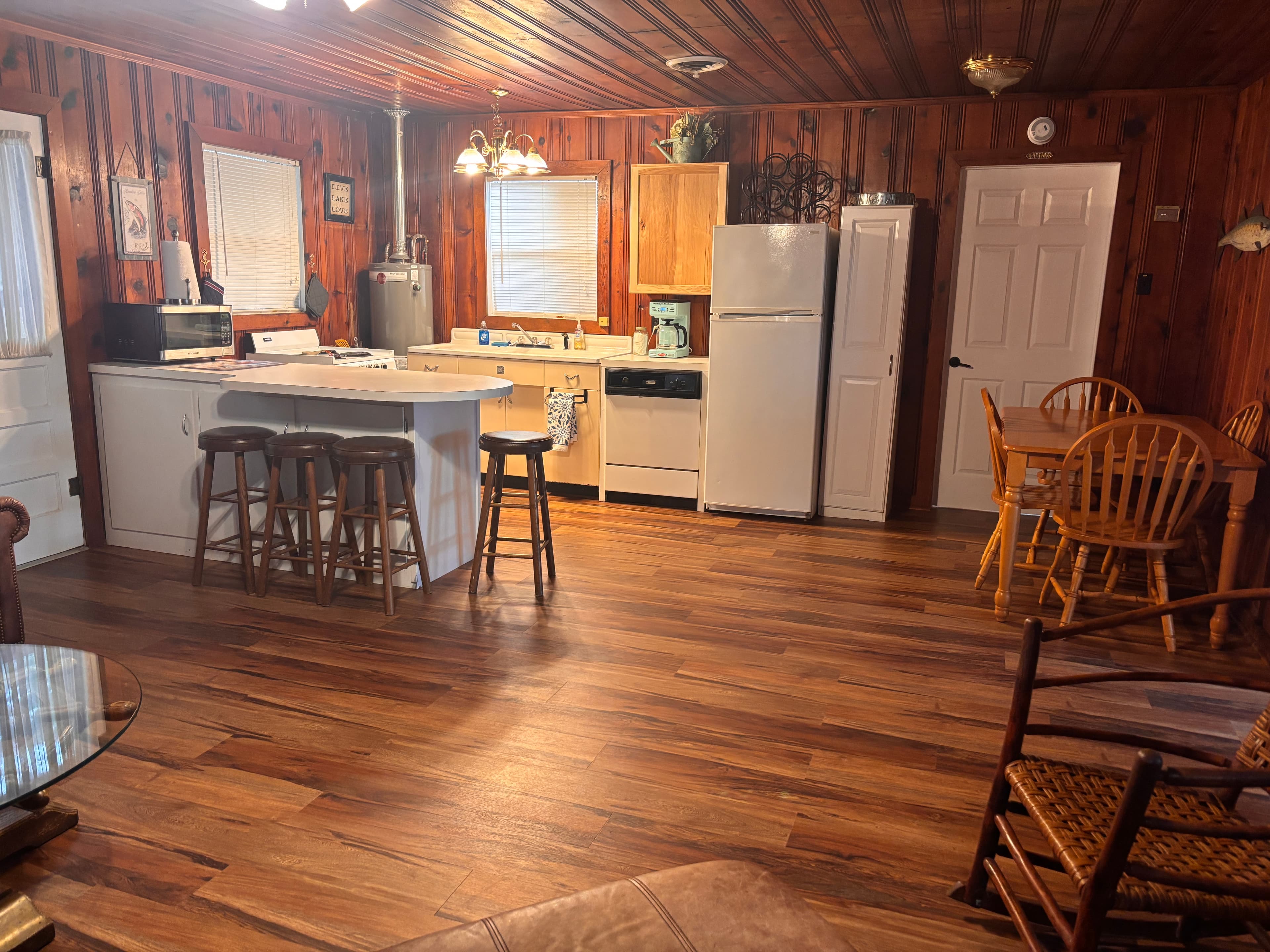 Captain’s Cabin on Check-In Bay - Grand Lake - Near Ketchum - Photo 4