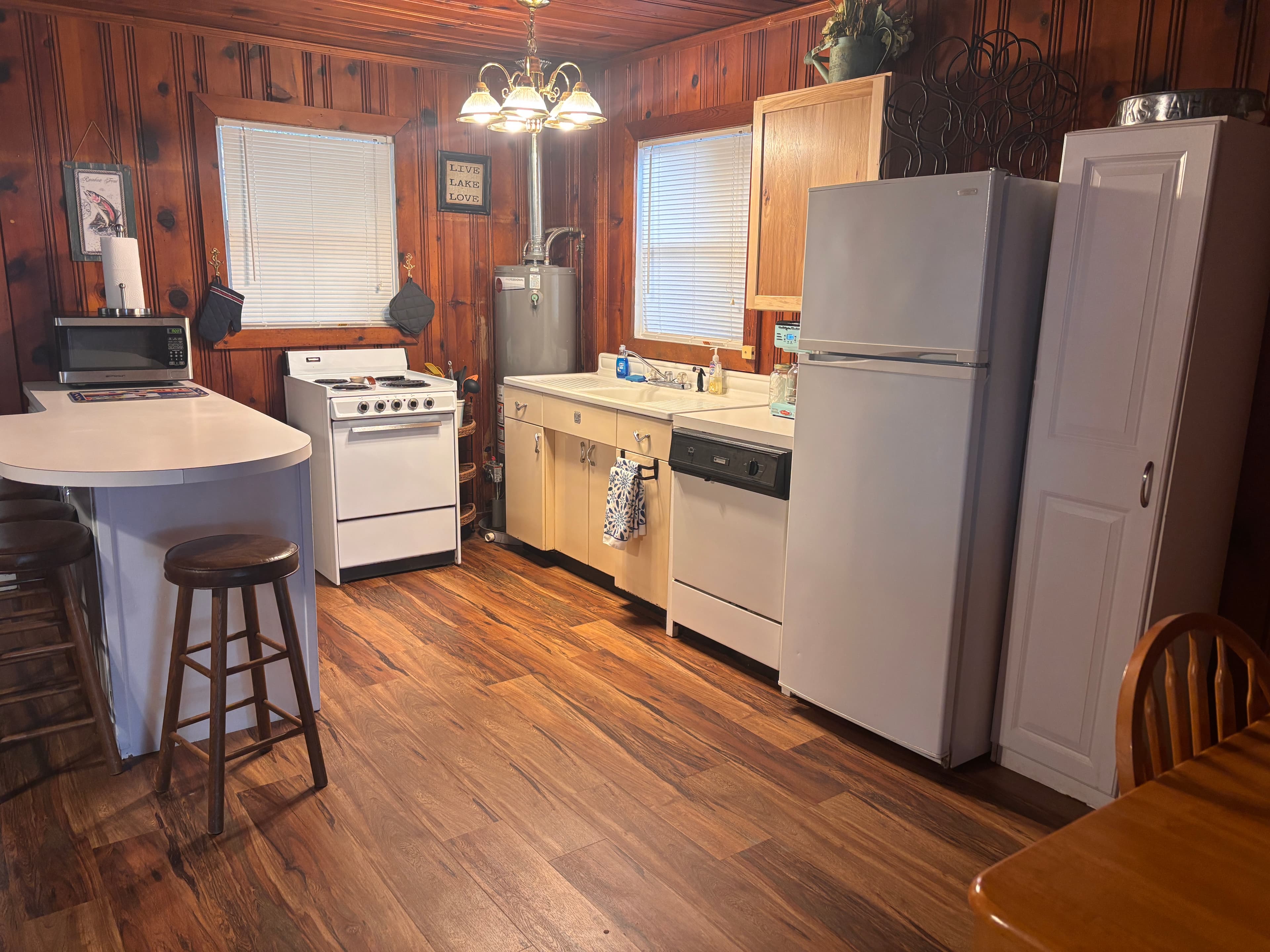 Captain’s Cabin on Check-In Bay - Grand Lake - Near Ketchum - Photo 5
